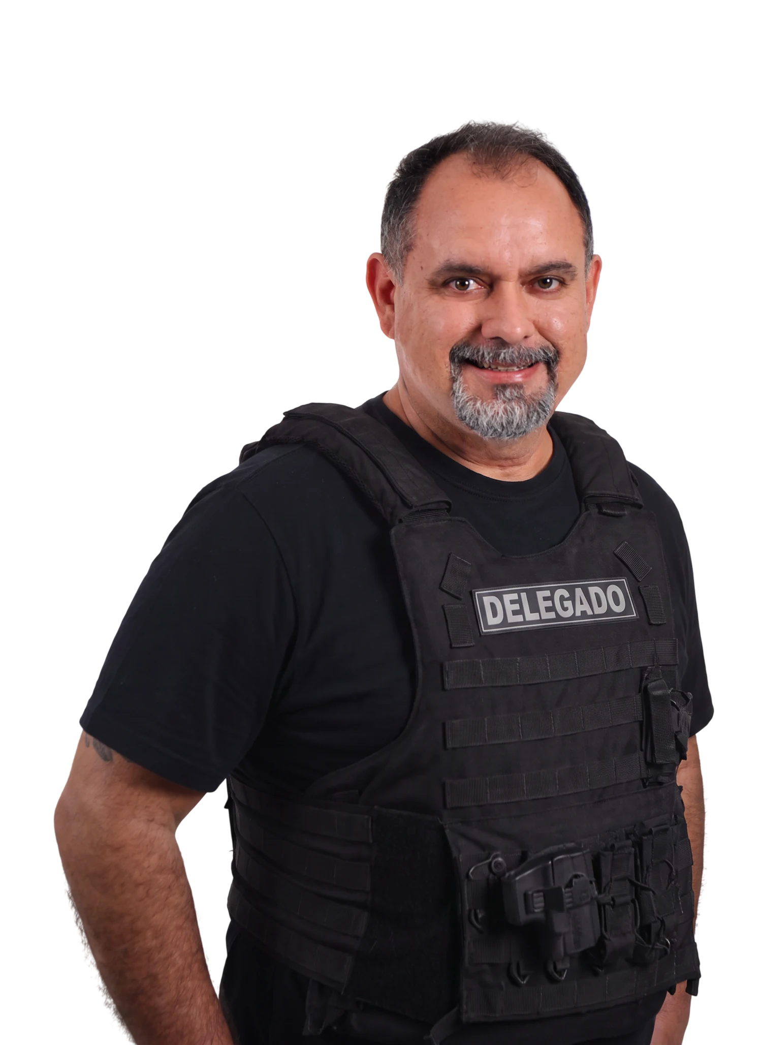 Paulo Mavignier usando colete de delegado